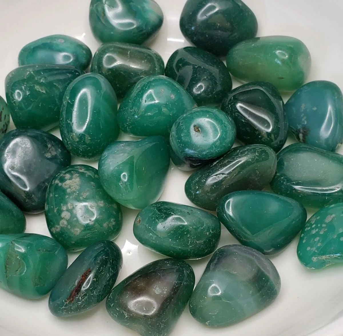 Pachamama Essentials Green Agate Tumbled Healing Stones 20-25mm - Boost Self-Confidence & Balance